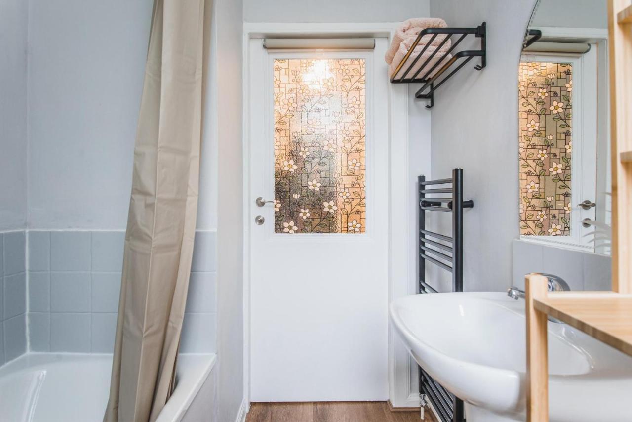 New Sleek 1Bd Edinburgh City Centre Stay Экстерьер фото